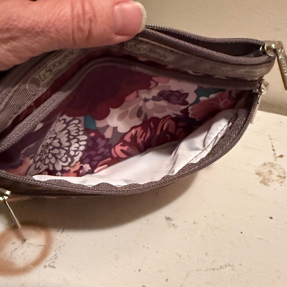 LeSportSac 3 zipper Pouch/cosmetic/bag/wallet/ pink&brown Flowers pattern 7"x5" - Picture 4 of 6